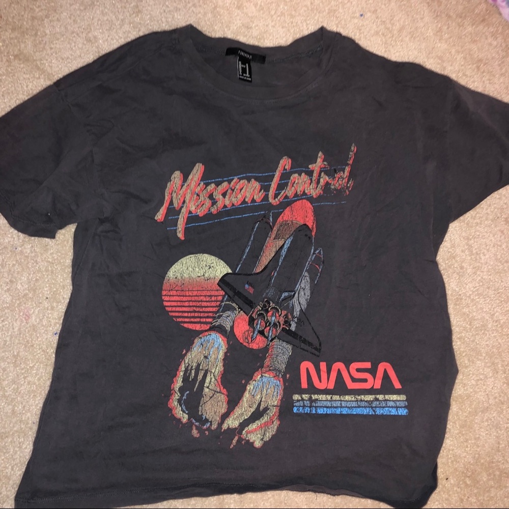 Forever 21 graphic tee